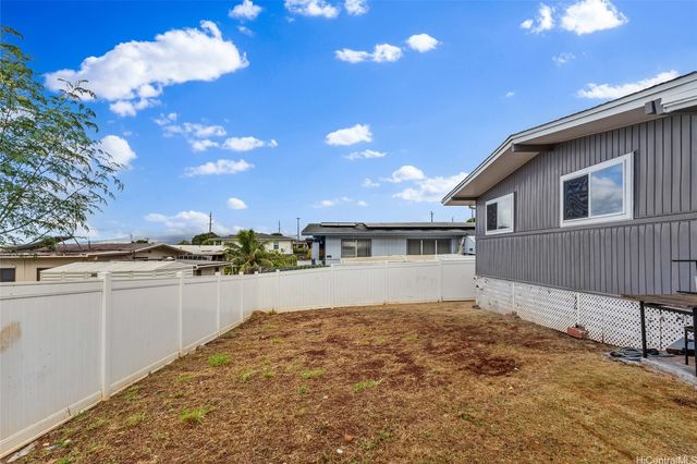 923 Upalu Street, Pearl City, HI 96782