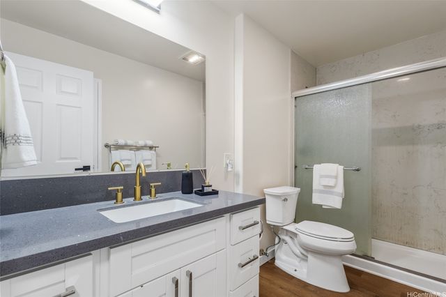 923 Upalu Street, Pearl City, HI 96782