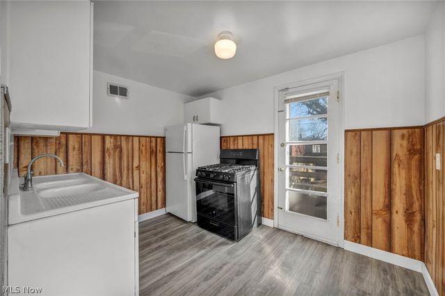 275 E 200th Street, Euclid, OH 44119