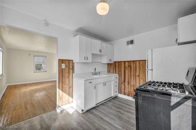 275 E 200th Street, Euclid, OH 44119