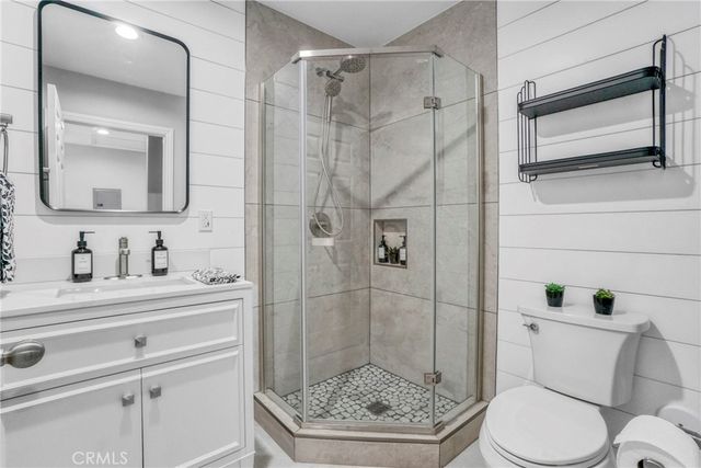 9410 Zelzah Avenue, Northridge, CA 91325