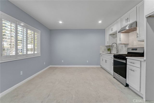 9410 Zelzah Avenue, Northridge, CA 91325