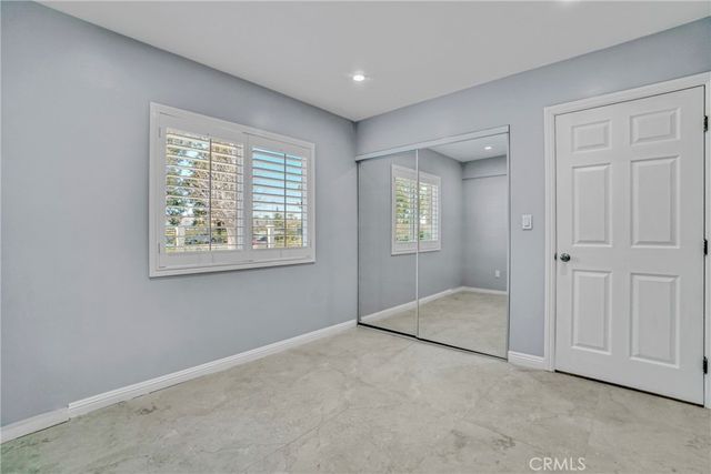 9410 Zelzah Avenue, Northridge, CA 91325