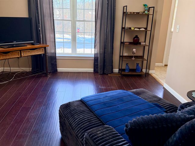 1 Olde Bridge Lane, Epping, NH 03042