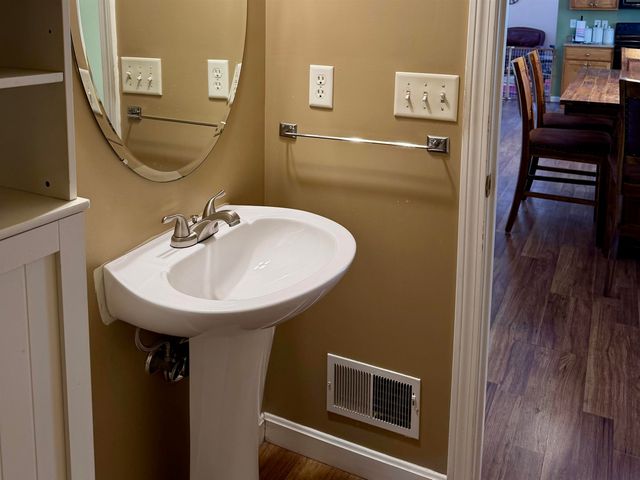 1 Olde Bridge Lane, Epping, NH 03042