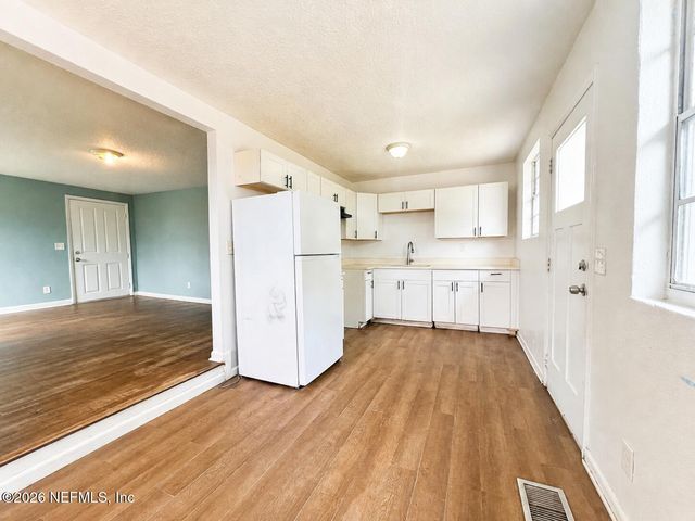 282 PECAN Street, Jacksonville, FL 32211