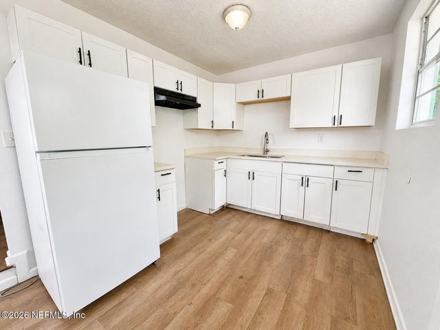 282 PECAN Street, Jacksonville, FL 32211