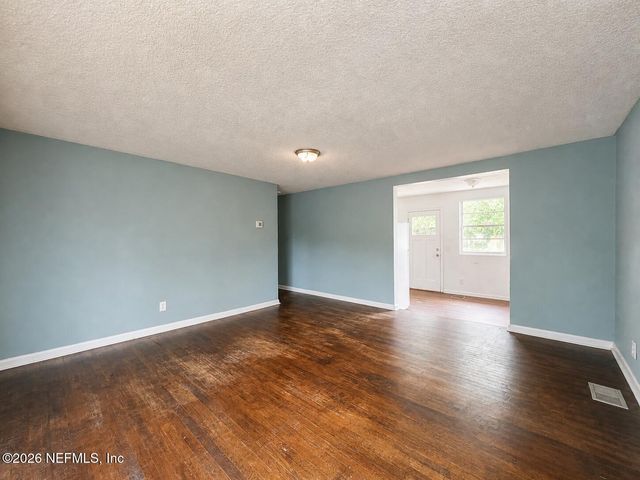 282 PECAN Street, Jacksonville, FL 32211