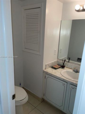 8940 S Hollybrook Boulevard 306, Pembroke Pines, FL 33025