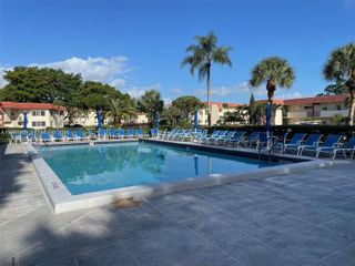 8940 S Hollybrook Boulevard 306, Pembroke Pines, FL 33025