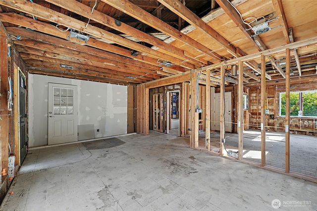 5220 64th Street W, University Place, WA 98467