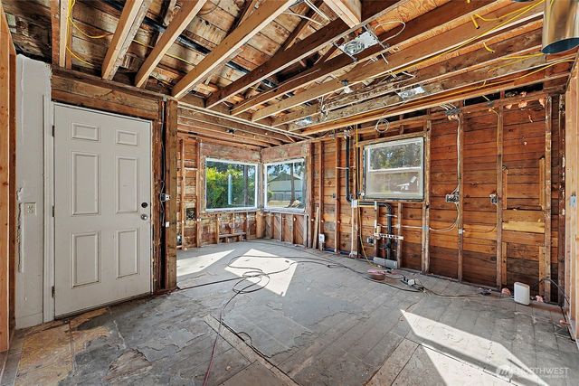 5220 64th Street W, University Place, WA 98467