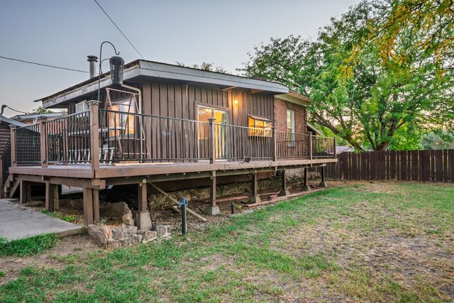 206 E McDowell Ave, Alturas, CA 96101