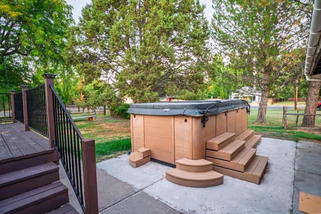 206 E McDowell Ave, Alturas, CA 96101