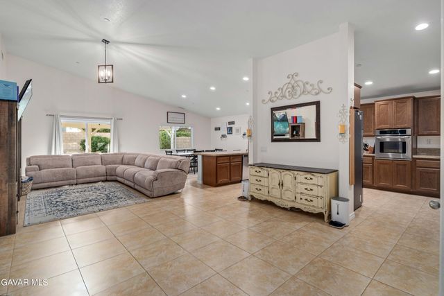43837 Madison Court, Lancaster, CA 93536