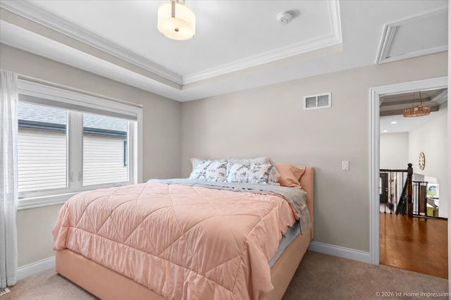 10132 S Keeler Avenue, Oak Lawn, IL 60453