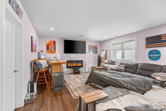 10132 S Keeler Avenue, Oak Lawn, IL 60453