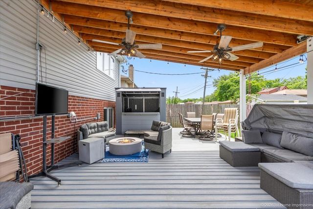 10132 S Keeler Avenue, Oak Lawn, IL 60453