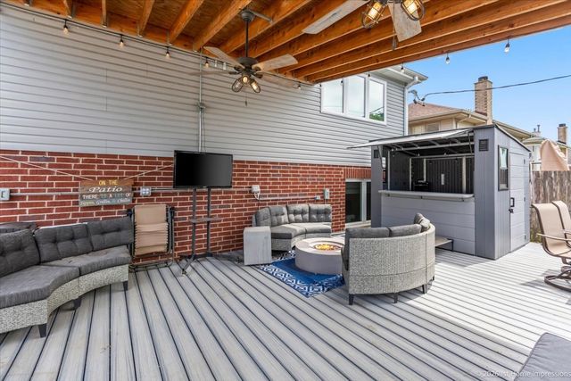 10132 S Keeler Avenue, Oak Lawn, IL 60453
