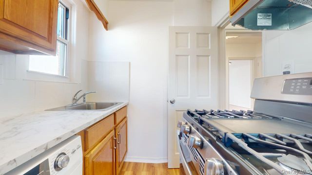 105-28 63rd Road 2, Forest Hills, NY 11375