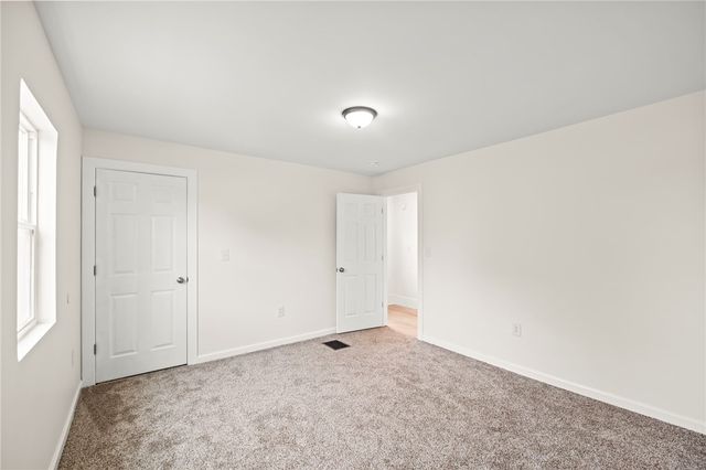 2135 Columbus Road, Springfield, OH 45503