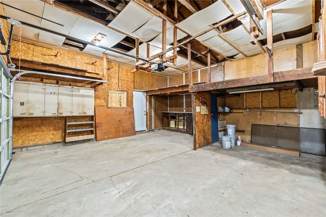 2135 Columbus Road, Springfield, OH 45503