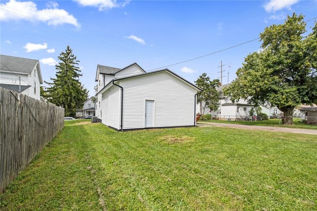 2135 Columbus Road, Springfield, OH 45503