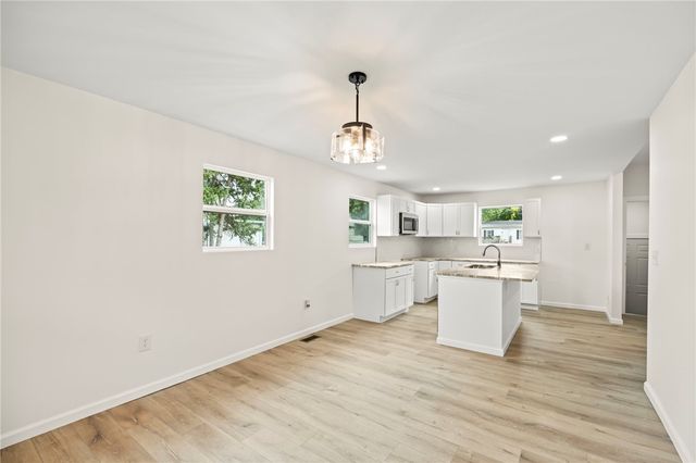2135 Columbus Road, Springfield, OH 45503