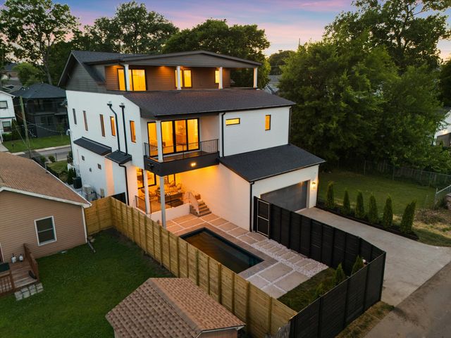 928 11th Ave, N, Nashville, TN 37208