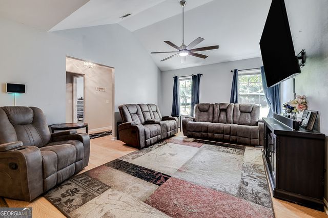 196 Walker Drive, Guyton, GA 31312