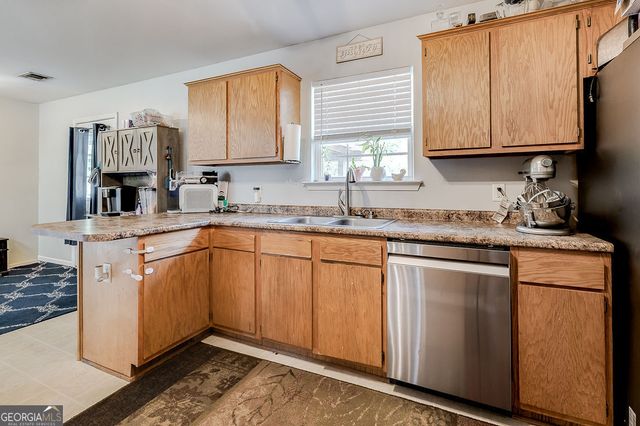 196 Walker Drive, Guyton, GA 31312