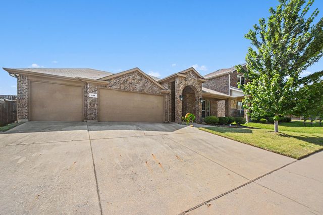 231 Orbit Drive, Lavon, TX 75166