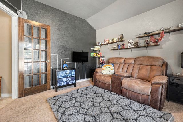231 Orbit Drive, Lavon, TX 75166