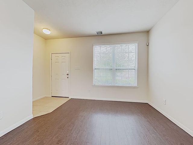 910 Doubletree Glen Drive, Houston, TX 77073