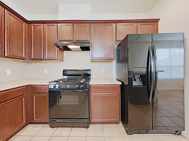 910 Doubletree Glen Drive, Houston, TX 77073