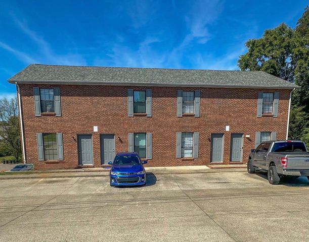 1521 W Knollwood Cir Apt B, Clarksville, TN 37043