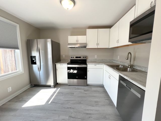 1521 W Knollwood Cir Apt B, Clarksville, TN 37043