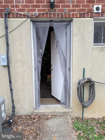 1045 MARLAU DR, Baltimore, MD 21212