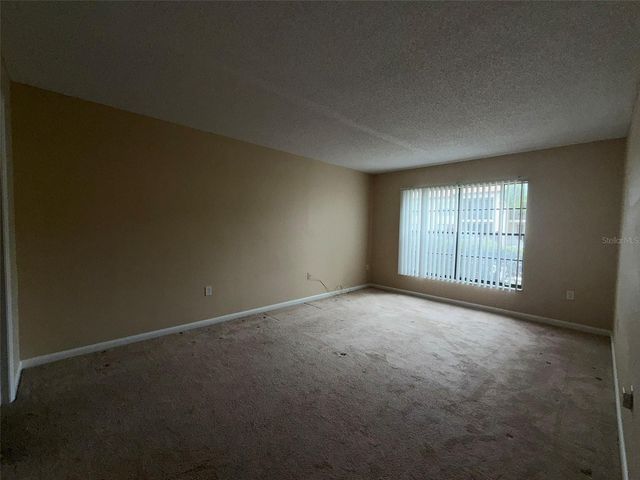 3380 CRYSTAL COURT E B, Palm Harbor, FL 34685
