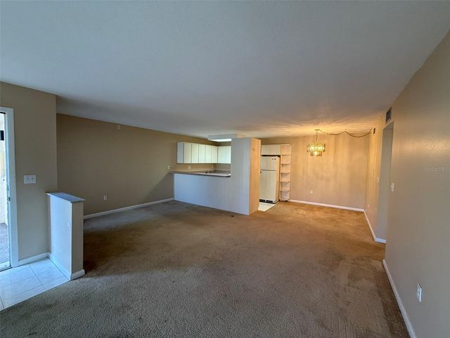 3380 CRYSTAL COURT E B, Palm Harbor, FL 34685