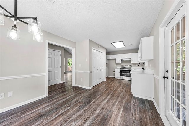 100 Diamond Drive, Athens, GA 30605