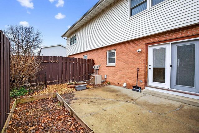 1529 Ivory Drive, Sun Prairie, WI 53590