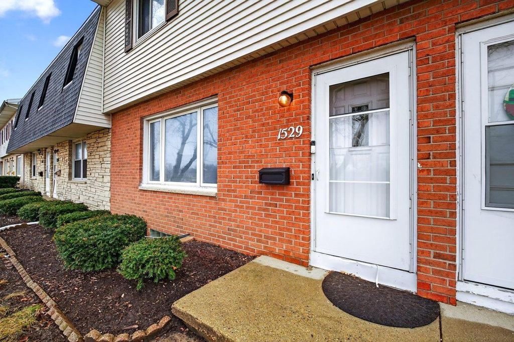 1529 Ivory Drive, Sun Prairie, WI 53590