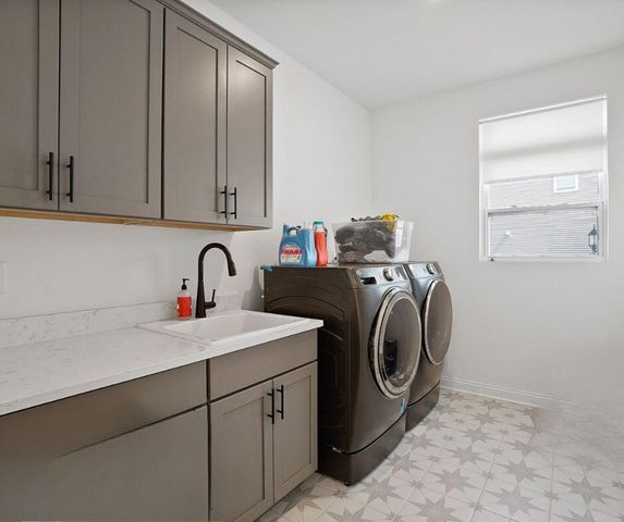 8772 Potomac Way, Lowell, IN 46356