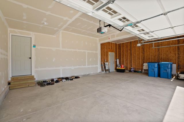 8772 Potomac Way, Lowell, IN 46356