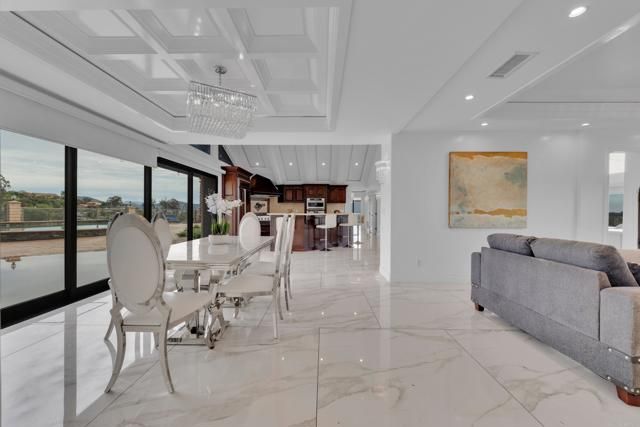 1426 Hidden Mesa View Drive, El Cajon, CA 92019