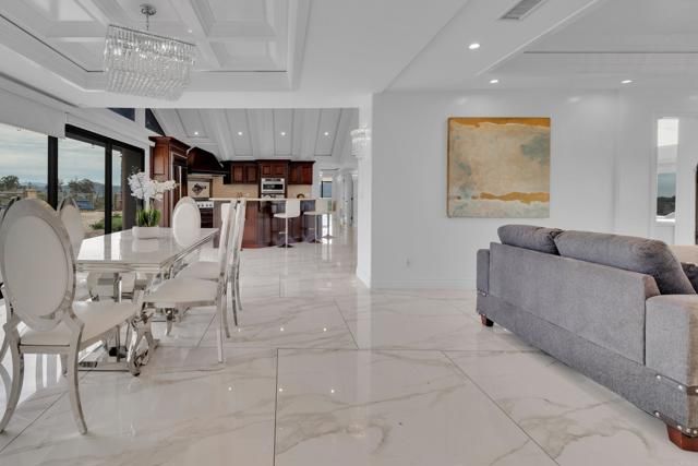 1426 Hidden Mesa View Drive, El Cajon, CA 92019