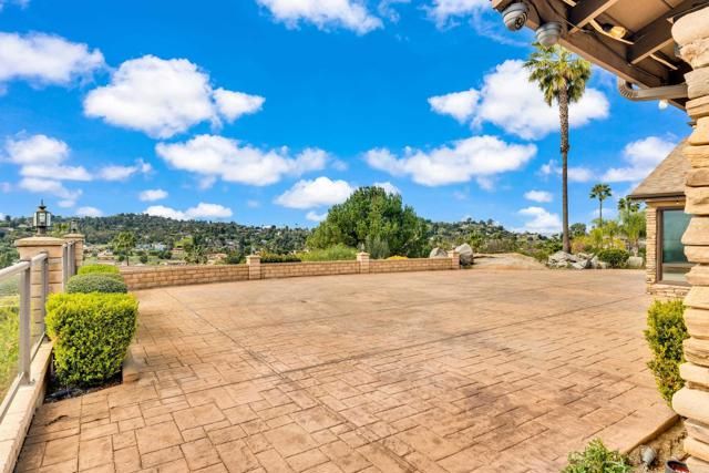 1426 Hidden Mesa View Drive, El Cajon, CA 92019