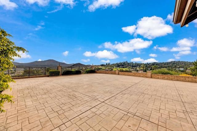 1426 Hidden Mesa View Drive, El Cajon, CA 92019