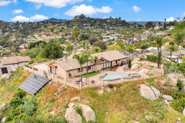 1426 Hidden Mesa View Drive, El Cajon, CA 92019